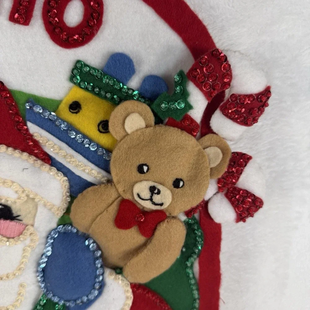 Bucilla Lovely Wall‎ Door Hanging Waving Santa Delivering Christmas Day Gifts